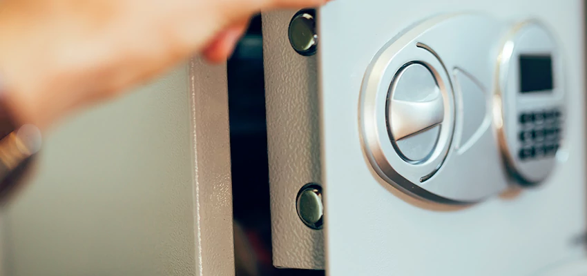 Fingerprint Safe Openers in Pacifica, CA